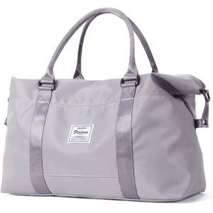 Weekender duffel bag